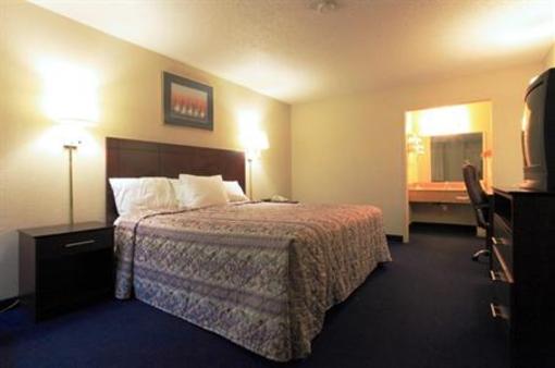 фото отеля Americas Best Value Inn Newton (Iowa)