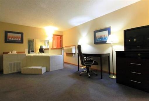 фото отеля Americas Best Value Inn Newton (Iowa)