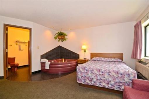 фото отеля Americas Best Value Inn New London (Wisconsin)