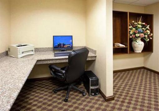 фото отеля Holiday Inn Express Hotel & Suites Franklin Cranberry