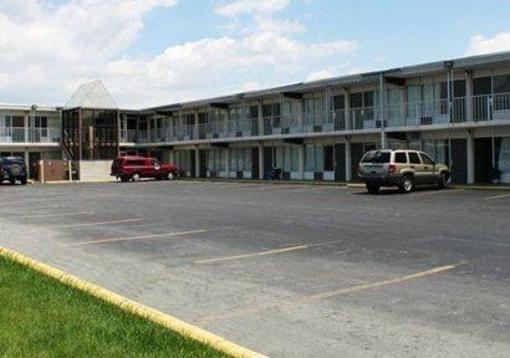 фото отеля Econo Lodge Perrysburg