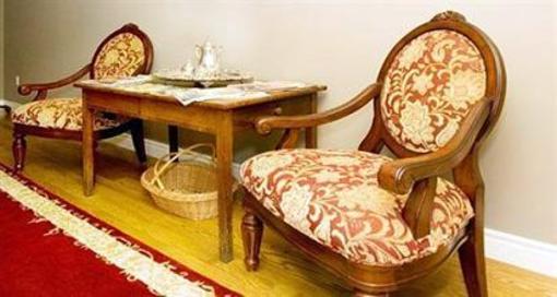 фото отеля Silver Service Inn Bed & Breakfast