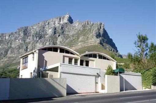 фото отеля Inn With A View Cape Town