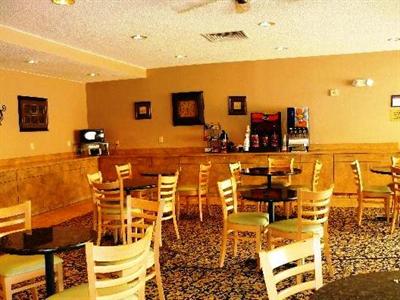 фото отеля Comfort Inn & Suites by Worlds of Fun