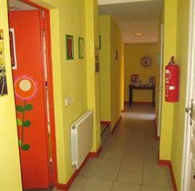 фото отеля Garden House Hostel Barcelona