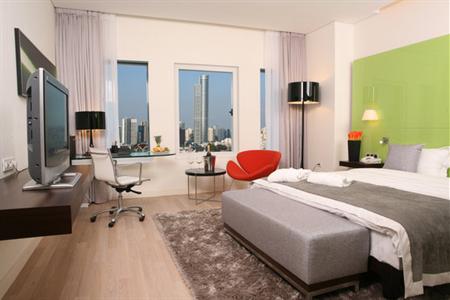 фото отеля Crowne Plaza Tel Aviv City Center