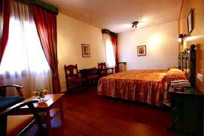 фото отеля Edelweiss Hotel Torla