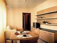 Le Tour Hotel