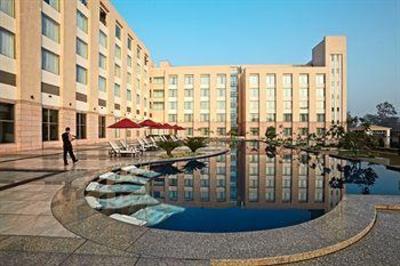 фото отеля Radisson Blu Hotel Rudrapur