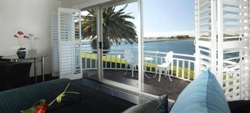 фото отеля The Tauranga Motel on the Waterfront