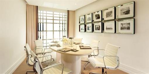 фото отеля Dorchester Hotel London