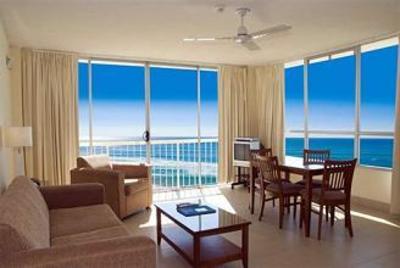 фото отеля Chateau Beachside Resort Gold Coast