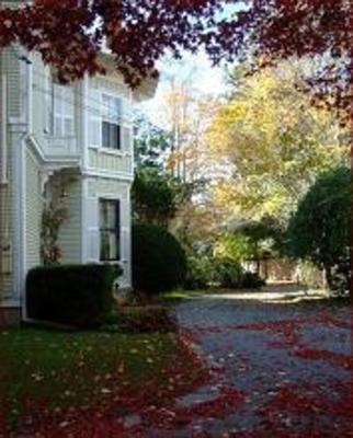 фото отеля Architects Inn - George Champlin Mason House