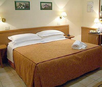 фото отеля Hotel Valmarina