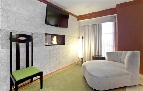 фото отеля Embassy Suites Raleigh - Durham Airport Brier Creek