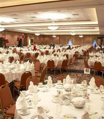 фото отеля Embassy Suites Hotel Cleveland-Rockside