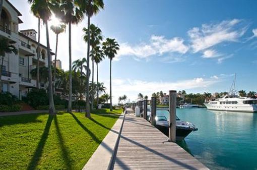 фото отеля Provident Luxury Suites Fisher Island