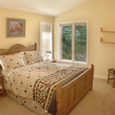 фото отеля Manitou Riverhouse