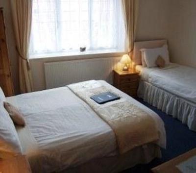 фото отеля Cherries Guest House