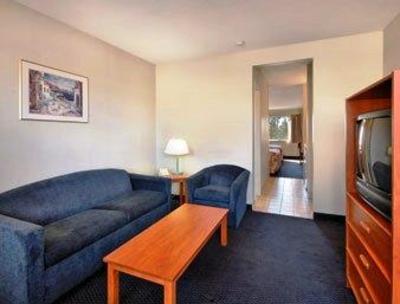 фото отеля Ramada Limited Hotel San Marcos