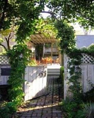 фото отеля The Guest House Perrysburg