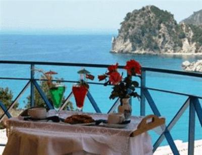 фото отеля Sunmarotel Ermones Corfu Resort