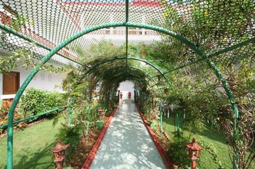 фото отеля Hotel Cary's Calangute
