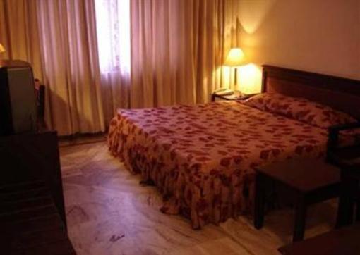 фото отеля Sakithyan Hotel