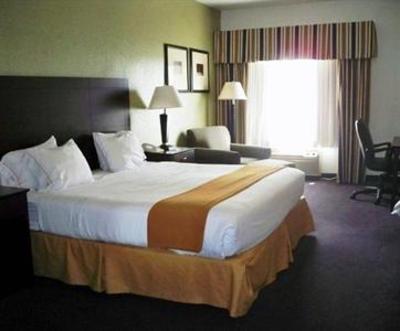 фото отеля Holiday Inn Express Celina