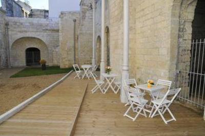 фото отеля Appart City Residence Angouleme