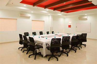 фото отеля Ginger Indore