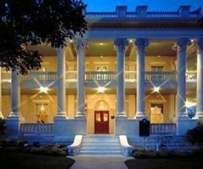 фото отеля Mansion at Judges' Hill