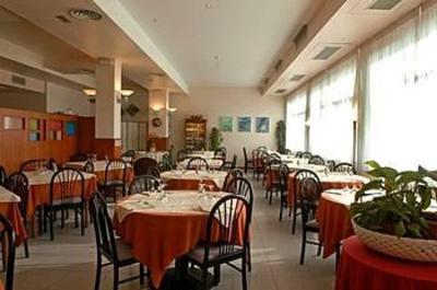 фото отеля Hotel Cristallo Castel d'Azzano