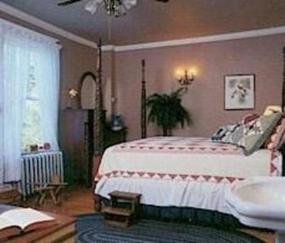 фото отеля Robin's Nest Bed & Breakfast Mount Holly (North Carolina)