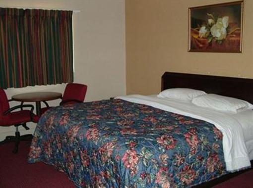 фото отеля Budget Inn Monroe