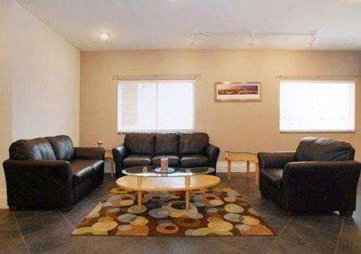 фото отеля Comfort Inn & Suites German Church Road