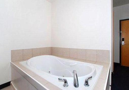 фото отеля Comfort Inn & Suites German Church Road