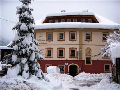 фото отеля Hotelchen Dollacher Dorfwirtshaus Grosskirchheim