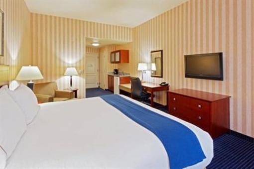 фото отеля Holiday Inn Express Hotel & Suites Lathrop