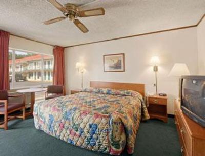 фото отеля Days Inn South Fort Worth