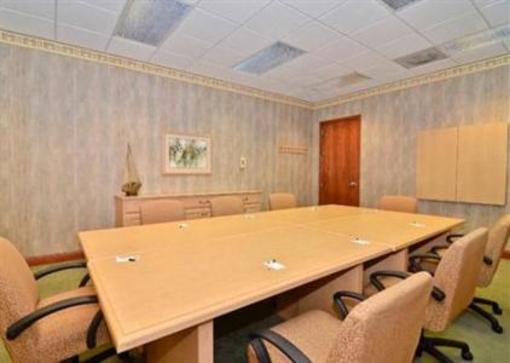 фото отеля Quality Inn Lake Ozark