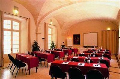 фото отеля Hotel Cloitre Saint Louis