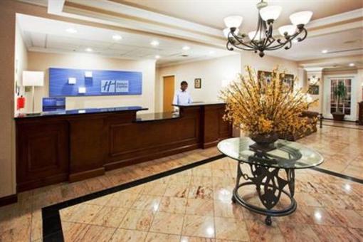 фото отеля Holiday Inn Express Columbia I-26 at Harbison Boulevard