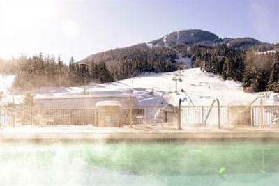 фото отеля Pan Pacific Whistler Mountainside