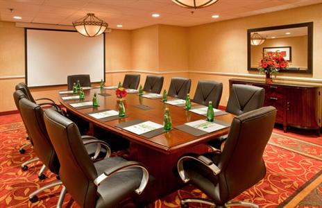 фото отеля Holiday Inn Lincoln - Downtown