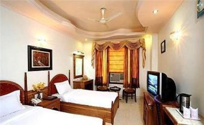 фото отеля TJS Royale Hotel New Delhi