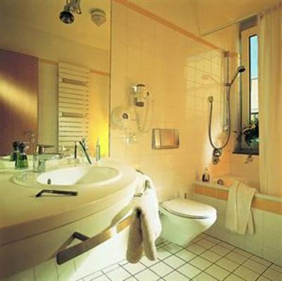 фото отеля Best Western Hotel Im Forum Mulheim