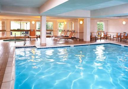 фото отеля Courtyard by Marriott Cleveland Airport/South
