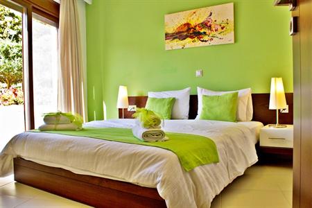 фото отеля Esthisis Suites Chania Platanias