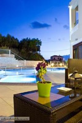 фото отеля Esthisis Suites Chania Platanias